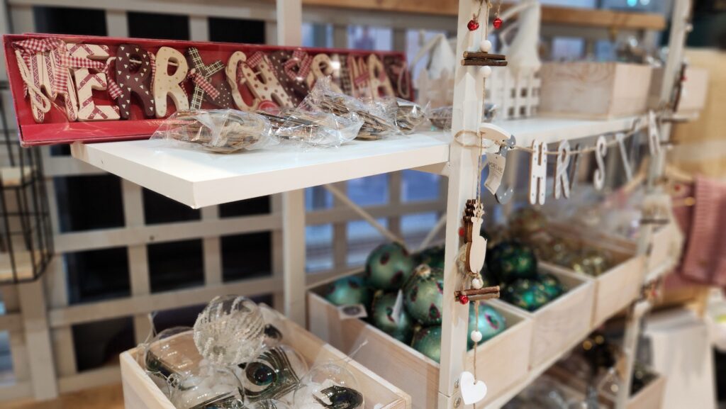 Renasci Designs, Overton